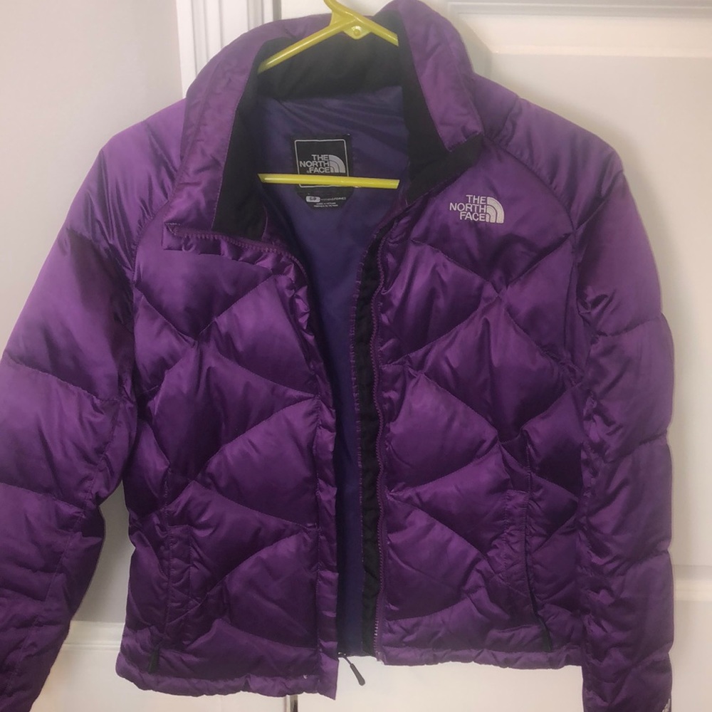 Women’s north face puffer jacket
